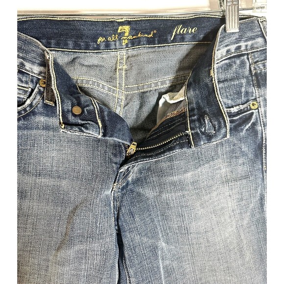 7 FOR ALL MANKIND - Flare Size 26 x 32 Blue Jeans Distressed Wash - PreOwned - Picture 5 of 8